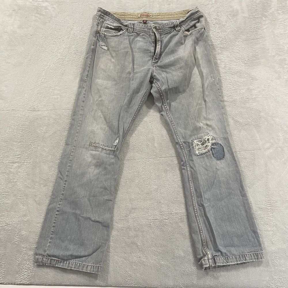 Plugg Jeans Men's 38 x 32 Blue Light Denim Wash Distressed Relaxed Fit Y2K Grung